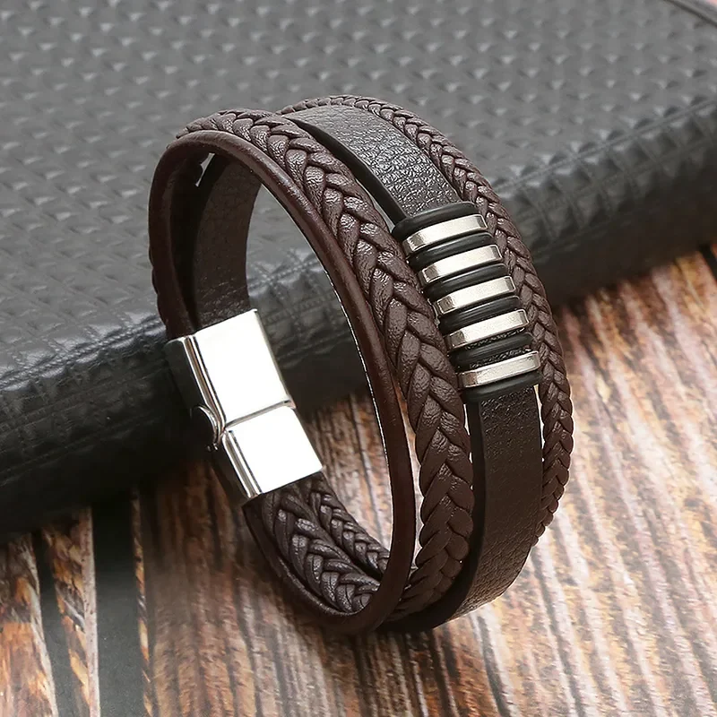 Pulsera marrón de 4 tiras con apliques plateados