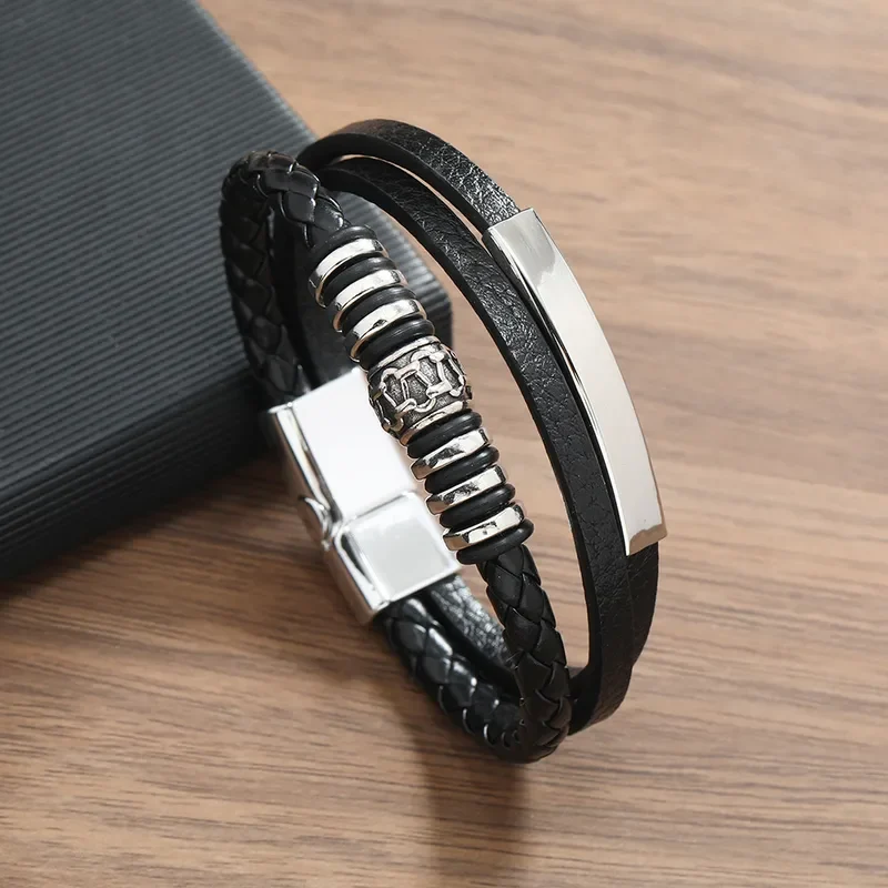 Pulsera de 3 tiras, aplique y dije