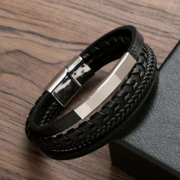 Pulsera moderna de 5 tiras negra y aplique plateado - Imagen 2